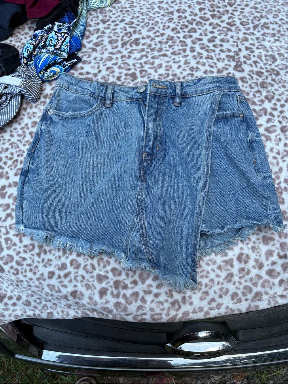 Highway Jeans Size 7 Denim Mini Skort with Frayed Hem Light Blue
